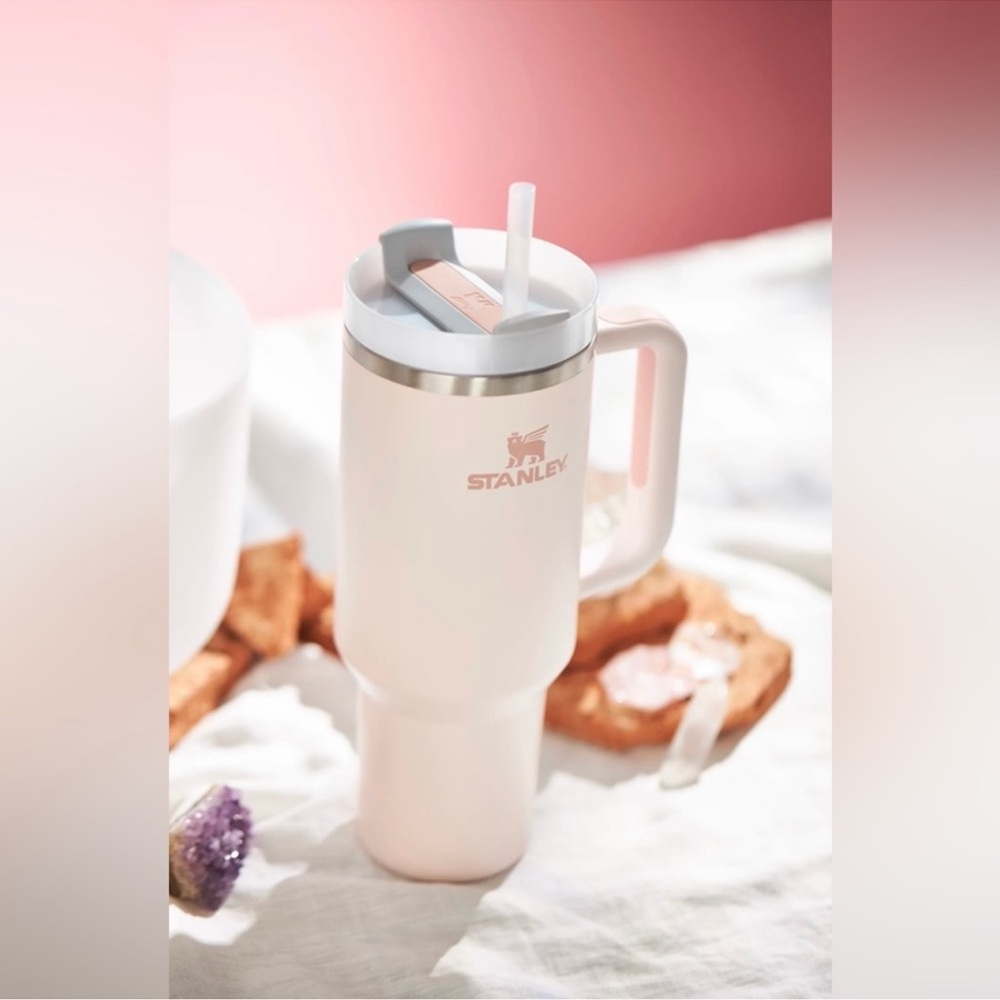 🎉LAST CHANCE🎉Stanley 40oz H2.0 Flowstate Tumbler Rose Quartz‎ - Picture 4 of 10